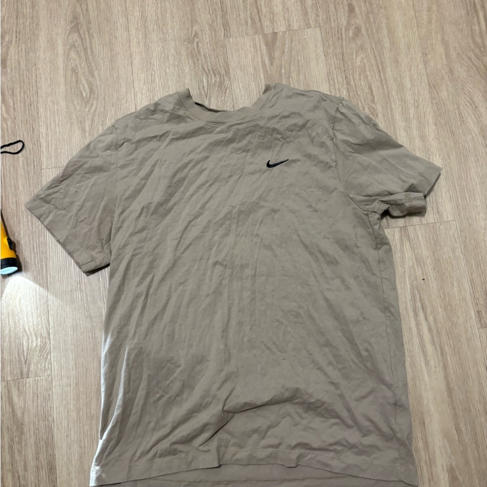 Nike Tan Short Sleeve Tee Casual Comfort